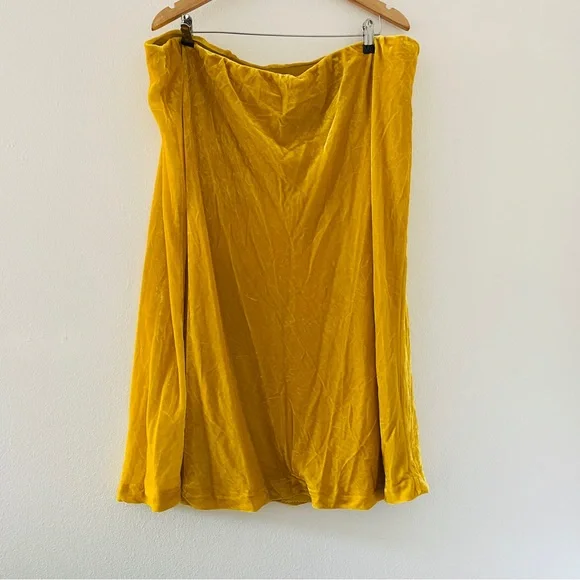 Maeve x Anthropologie Kelly Velvet Yellow Gold Midi Skirt - Picture 7 of 7